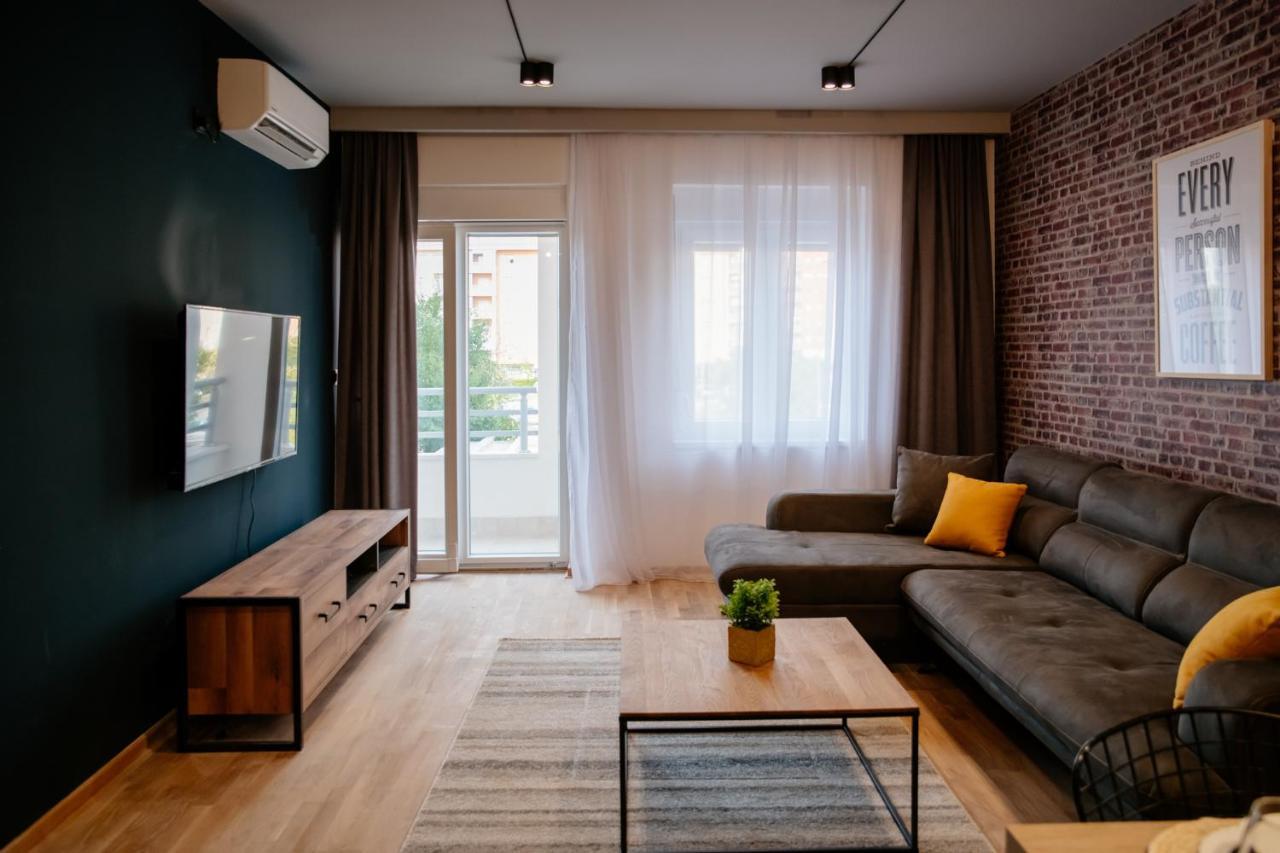 Comfortable Apartment At City Quart Podgorica Exteriör bild